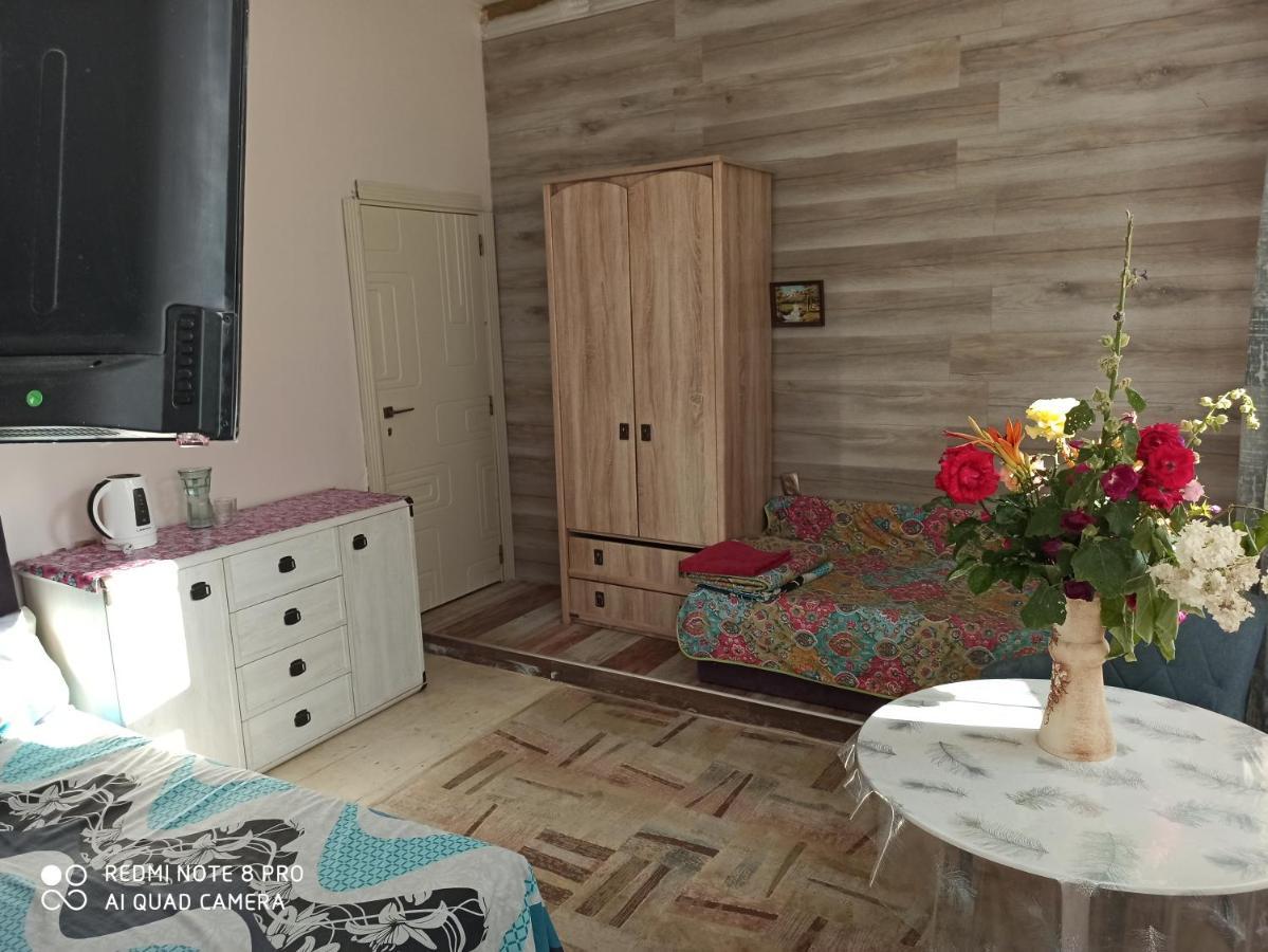 Номер В Гостевом Доме У Моря 오데사 외부 사진